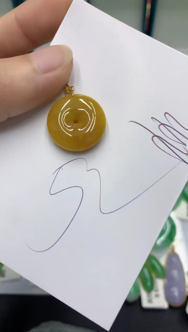 翡翠18K金镶嵌颈饰翡翠