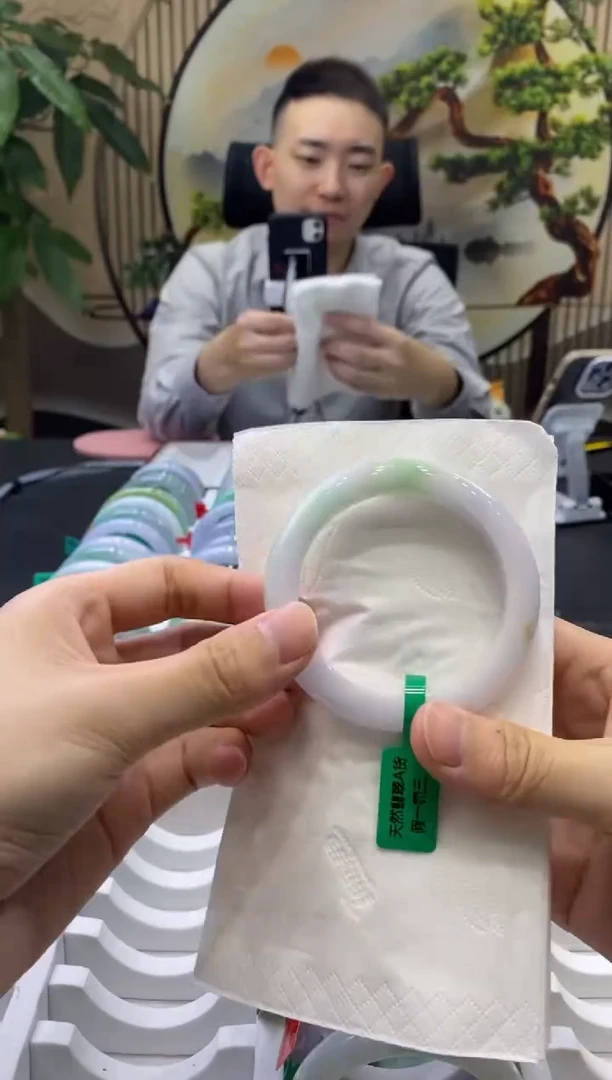 未镶嵌手镯翡翠9427