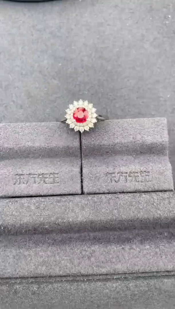 18K金镶嵌戒指红宝石0.60ct红宝石  定制  FD