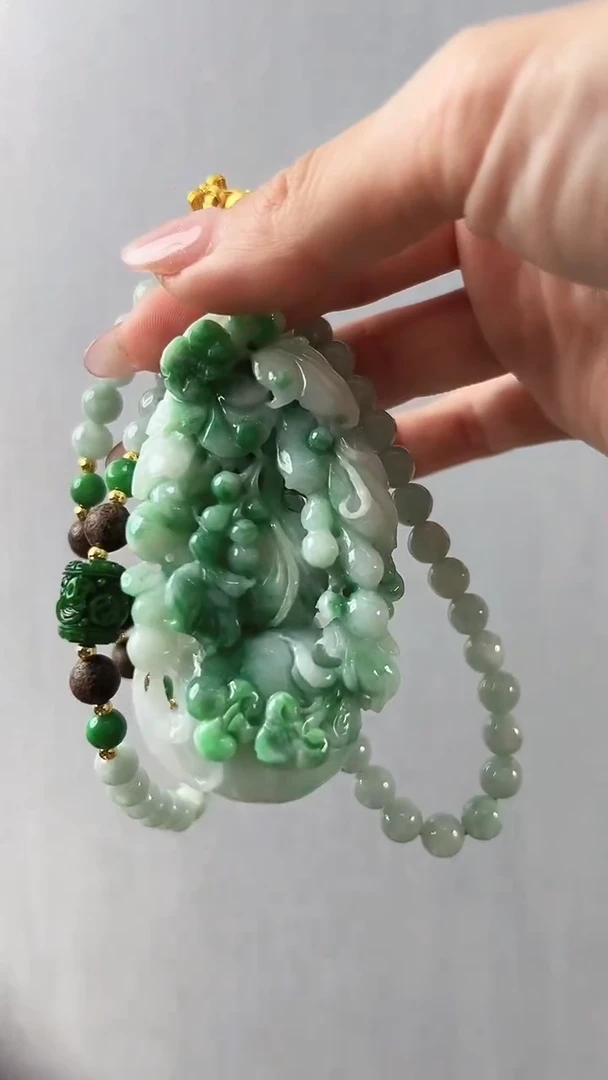 颈饰未镶嵌翡翠葫芦