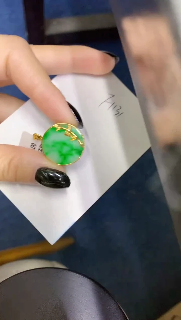 【闪购商品】翡翠颈饰18K金镶嵌00000000000