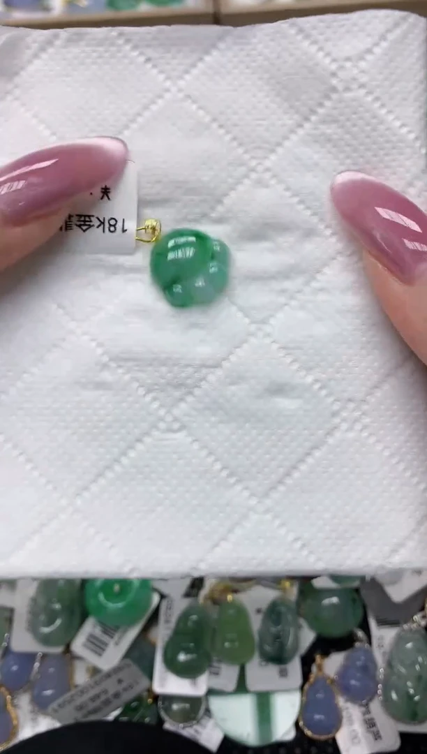 翡翠未镶嵌颈饰111111111