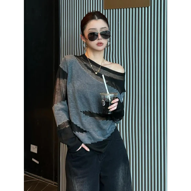 2025秋季高级感超好看软糯慵懒别致绝美斜露肩灰色不规则针织衫女