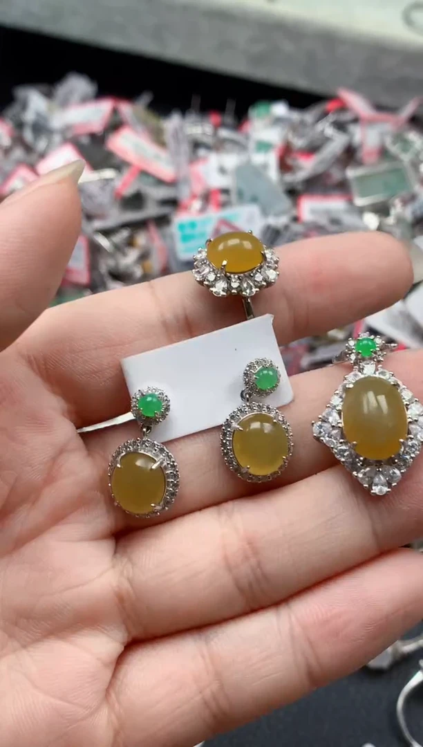 银S925镶嵌戒指翡翠天然A货缅甸翡翠