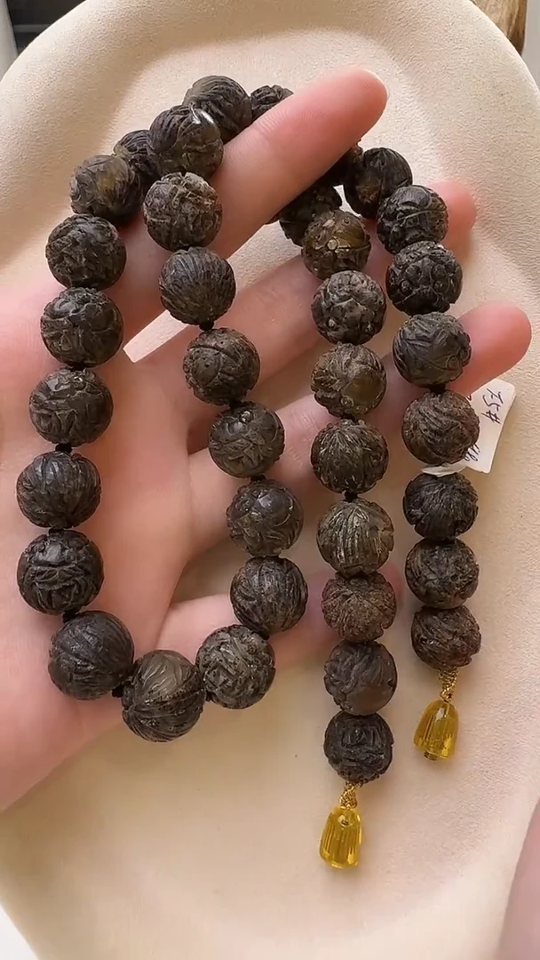 琥珀颈饰未镶嵌项链