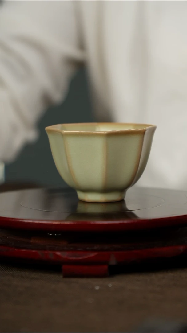 全品 粉青 八方杯 带底款