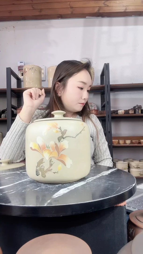 【闪购商品】罐微瑕精磨白泥彩填醒茶罐