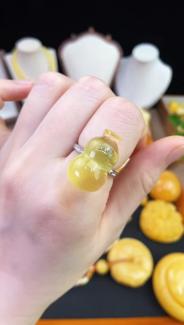 琥珀未镶嵌珠宝奇石柒月