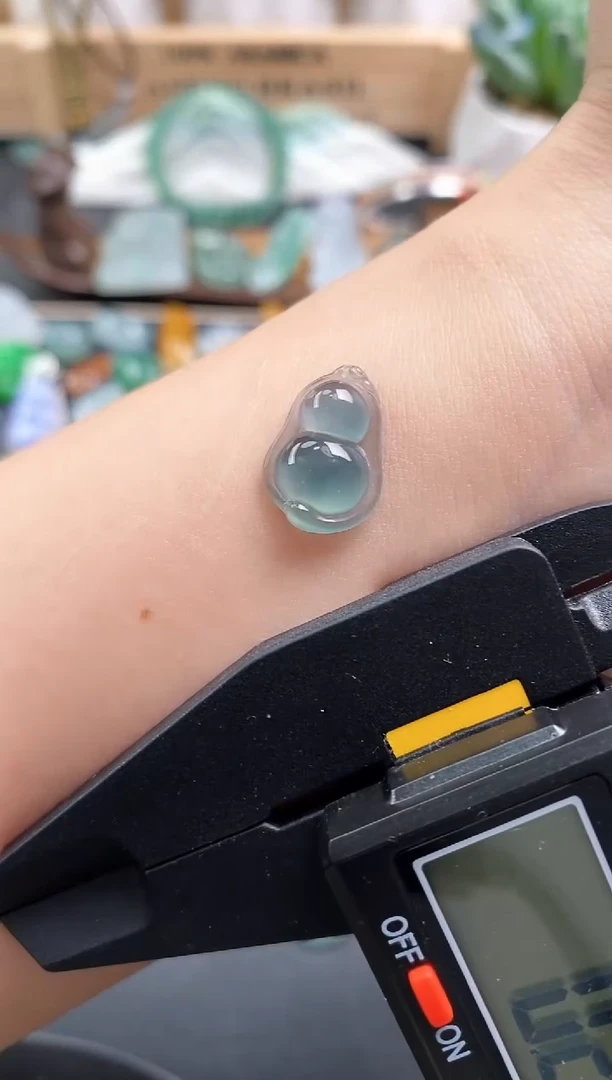 颈饰未镶嵌翡翠葫芦豆