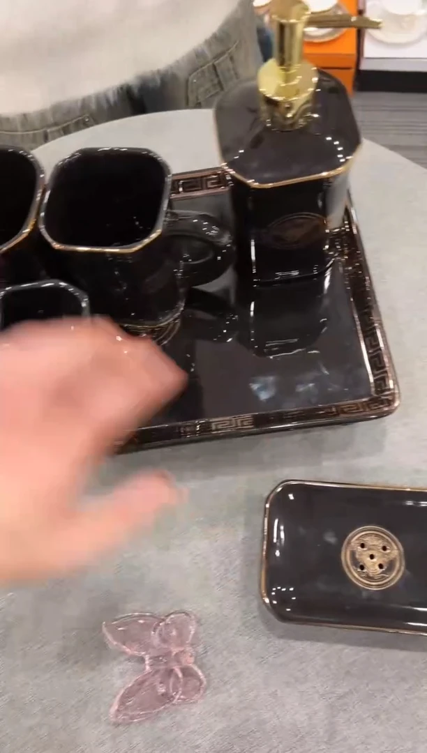 【闪购商品】杯H700--------------