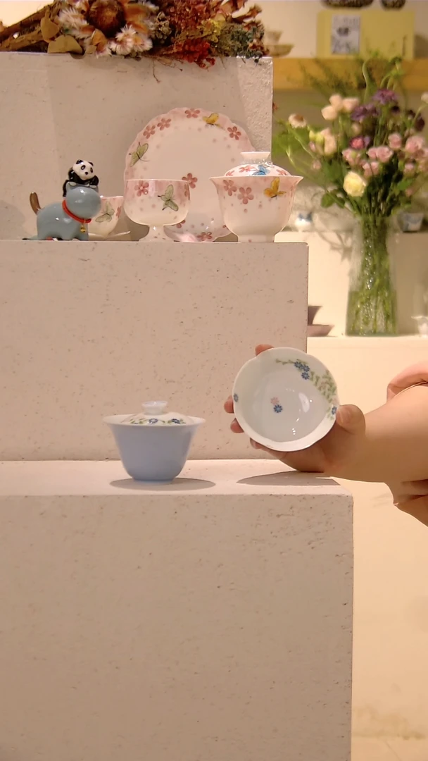 盖碗+茶杯*2 哈哈哈哈哈