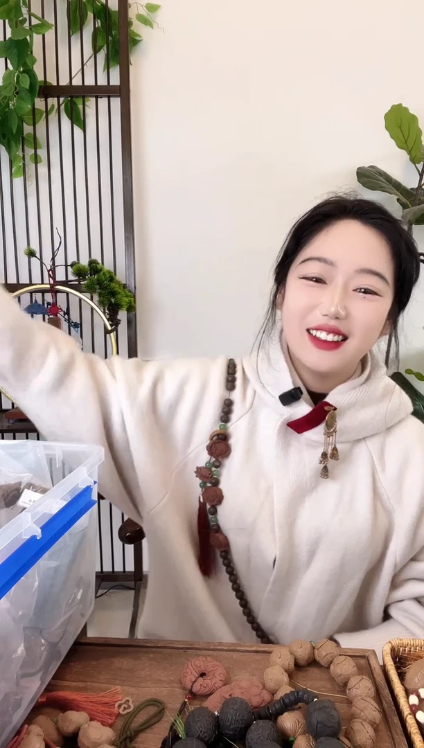 泥塑芳华加花蕊加栀子斜挎