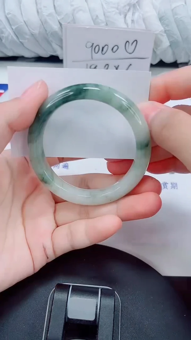 未镶嵌手镯石英质玉121-52/53