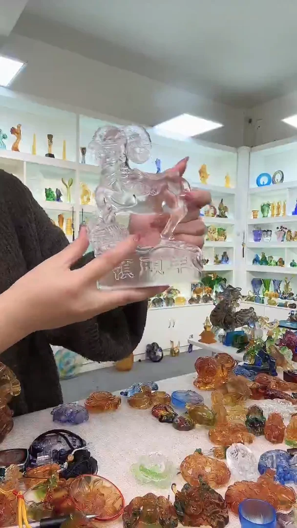 手工艺品琉璃白领头羊