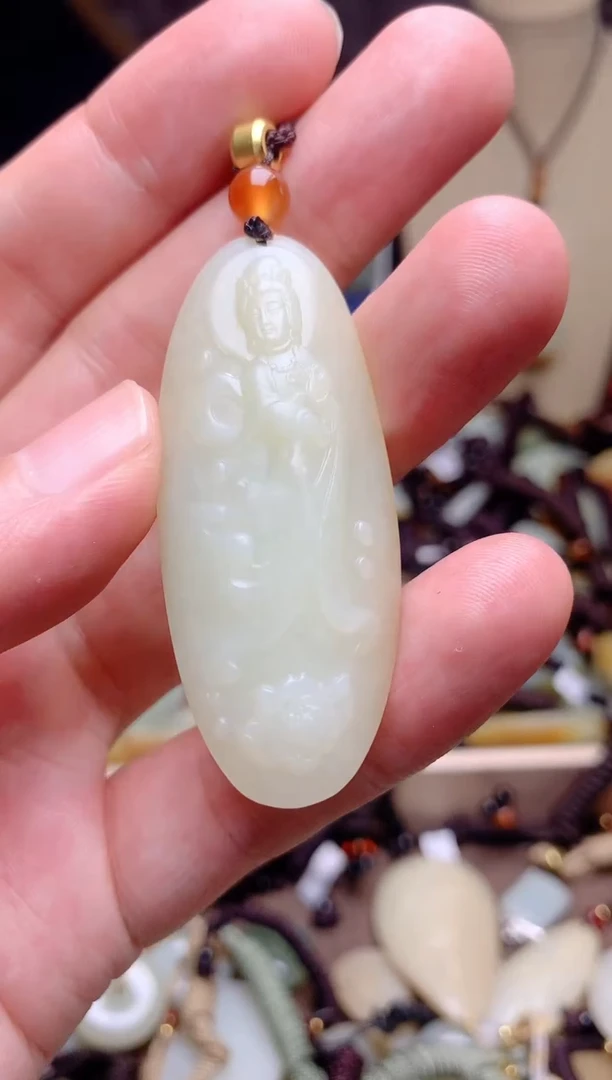 和田玉未镶嵌颈饰1