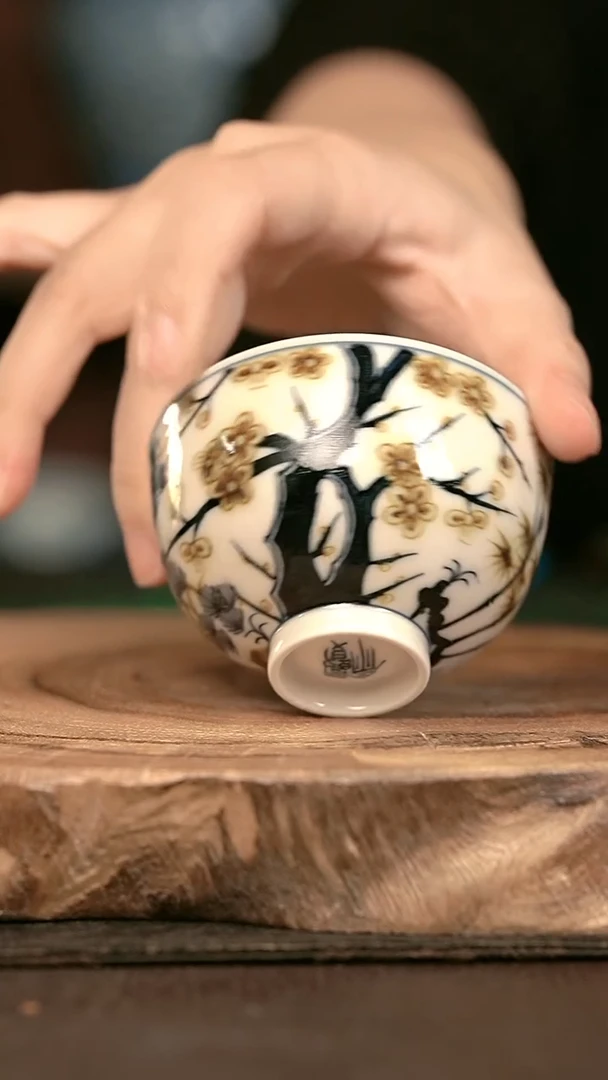 手绘手绘高温现代瓷  气  2号釉松竹梅鸡心杯90C
