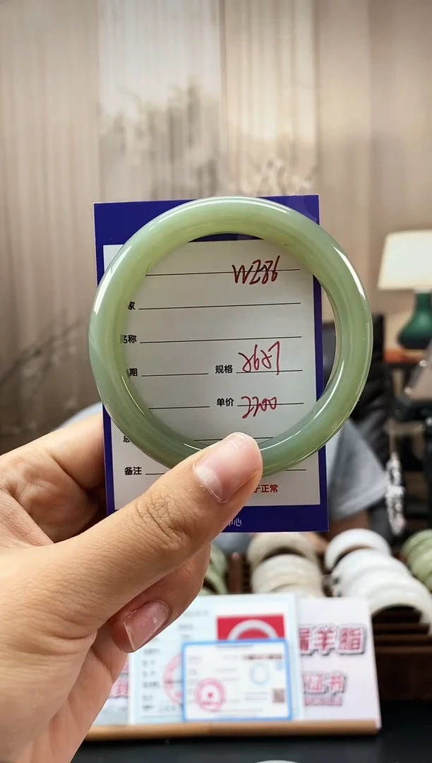 和田玉手镯未镶嵌WE86微色差