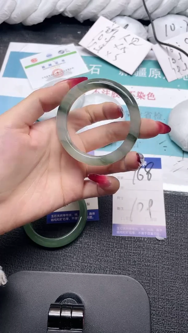 未镶嵌手镯石英质玉168-52