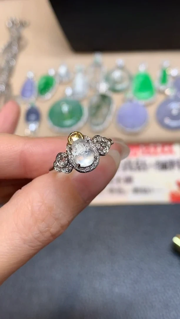 18K金镶嵌戒指翡翠10貔貅【无服务费