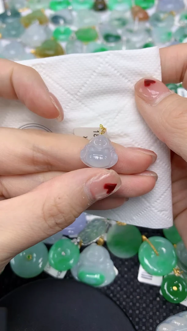 翡翠18K金镶嵌颈饰11111111