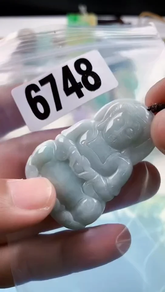 【闪购商品】翡翠挂件未镶嵌天然翡翠吊坠挂件