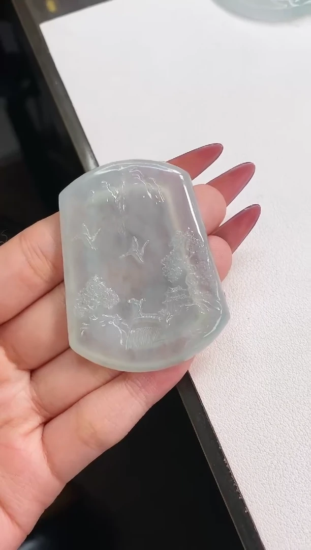 【闪购商品】翡翠颈饰未镶嵌山水牌