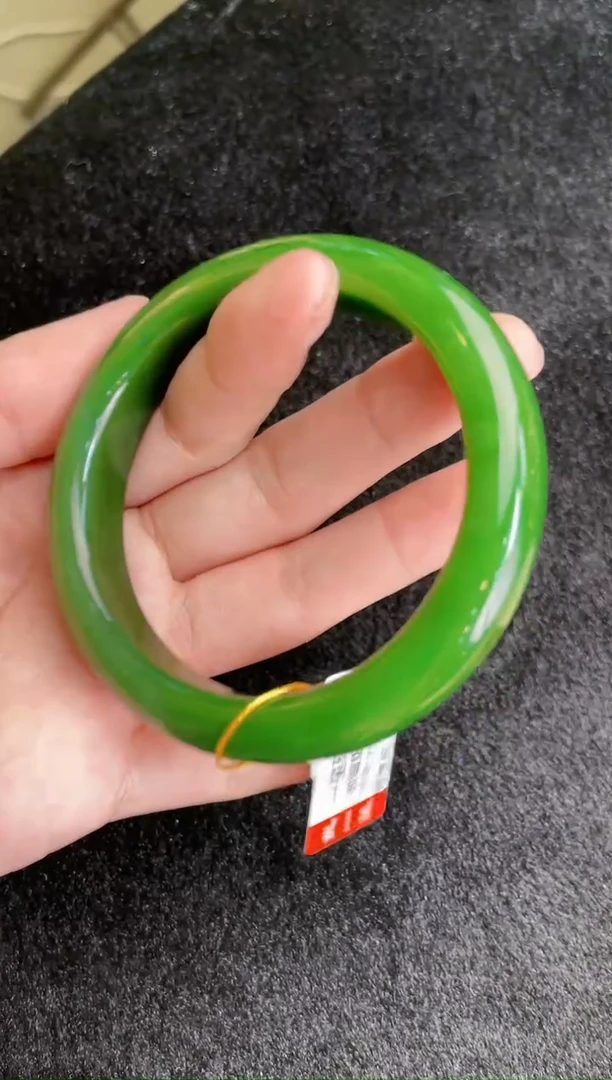【闪购商品】和田玉手镯未镶嵌收藏级辣菠菜绿手镯55圈口
