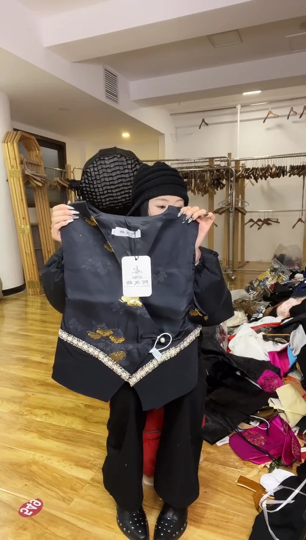 L码        110-120  斤  马甲