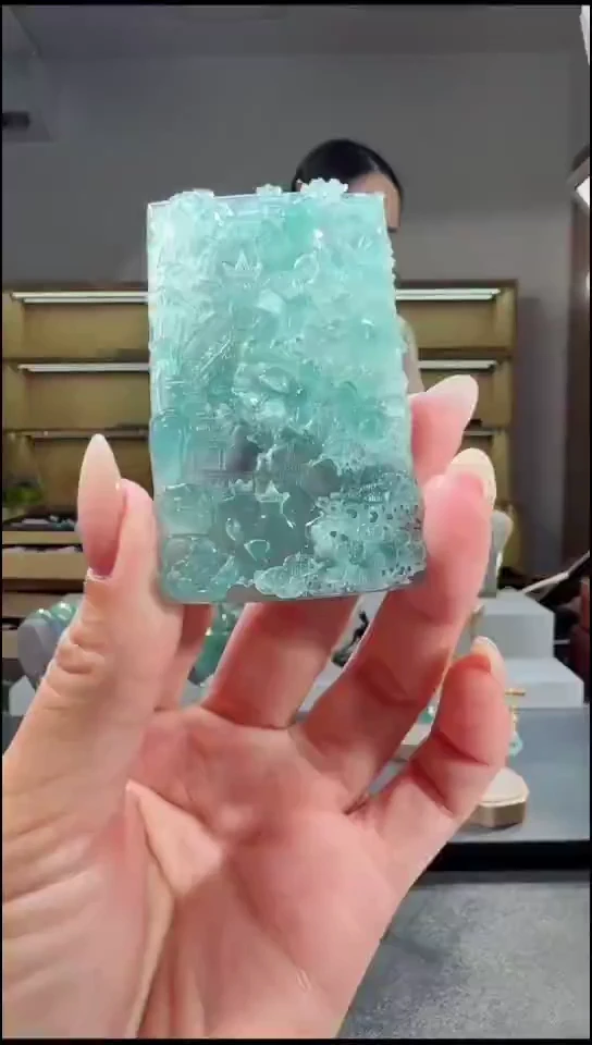 吊坠(不含链)未镶嵌翡翠山水牌（多样性发其一）