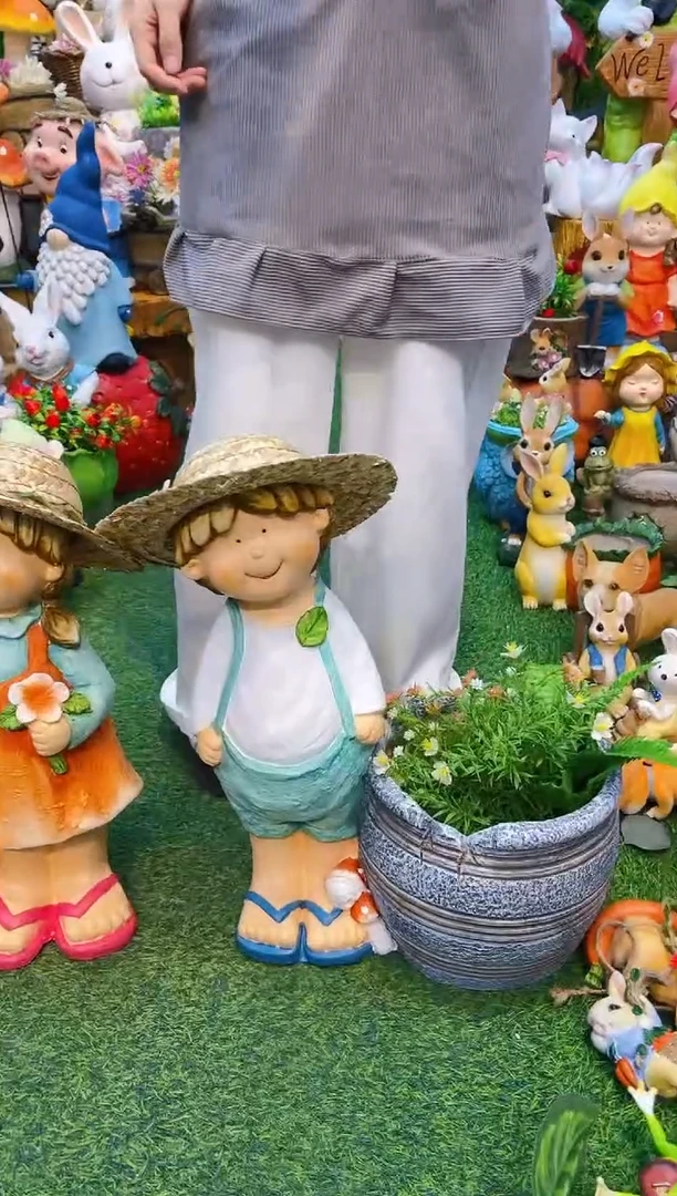 草帽男孩花盆