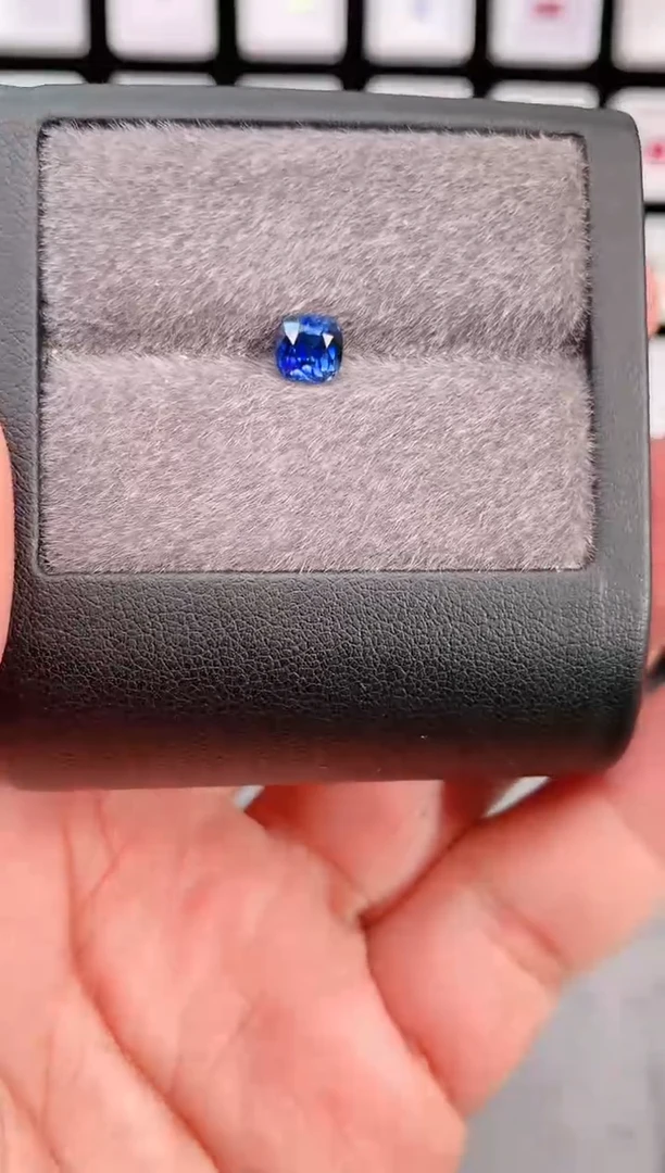 裸石蓝宝石未镶嵌1.12