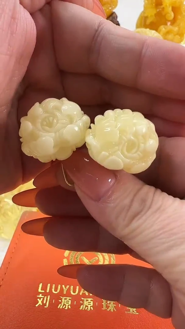 琥珀颈饰未镶嵌耳环