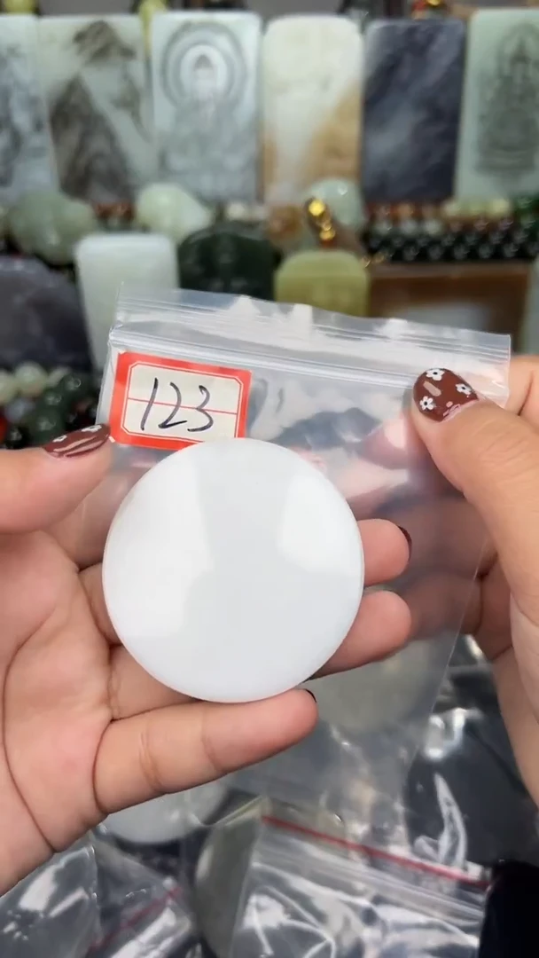 颈饰未镶嵌和田玉和田玉