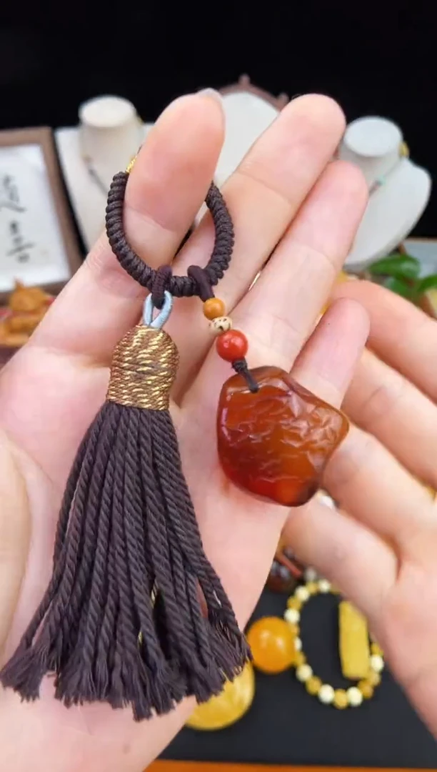 琥珀未镶嵌珠宝奇石柒月