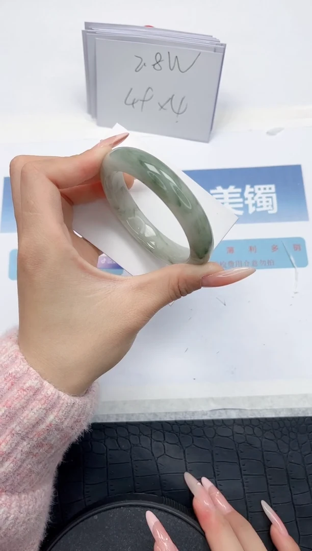 【闪购商品】石英质玉手镯未镶嵌L362-53.6