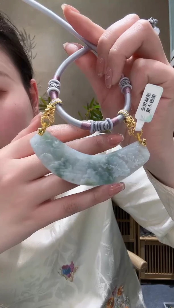 【闪购商品】翡翠颈饰未镶嵌吊坠