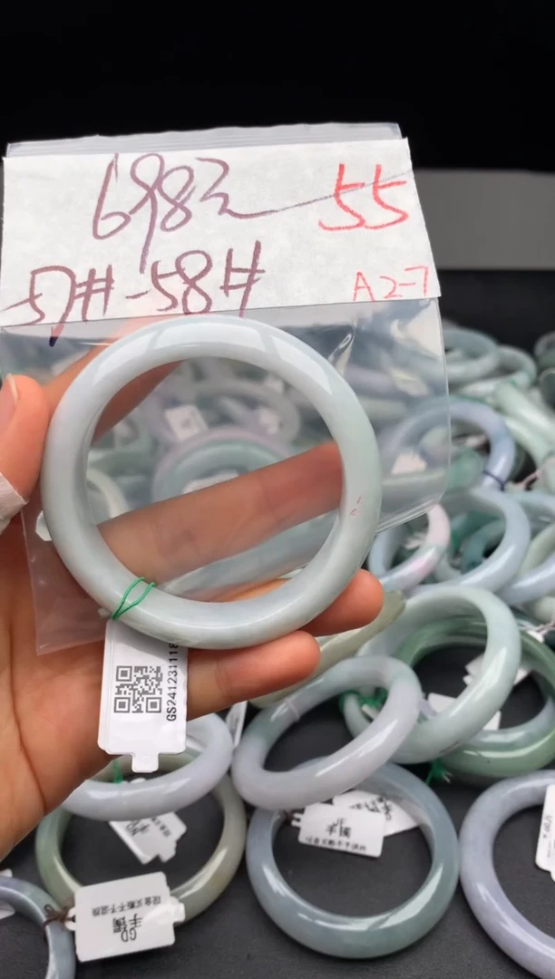 【闪购商品】定制翡翠未镶嵌毛货需精细抛光+多样性发货拍一发一