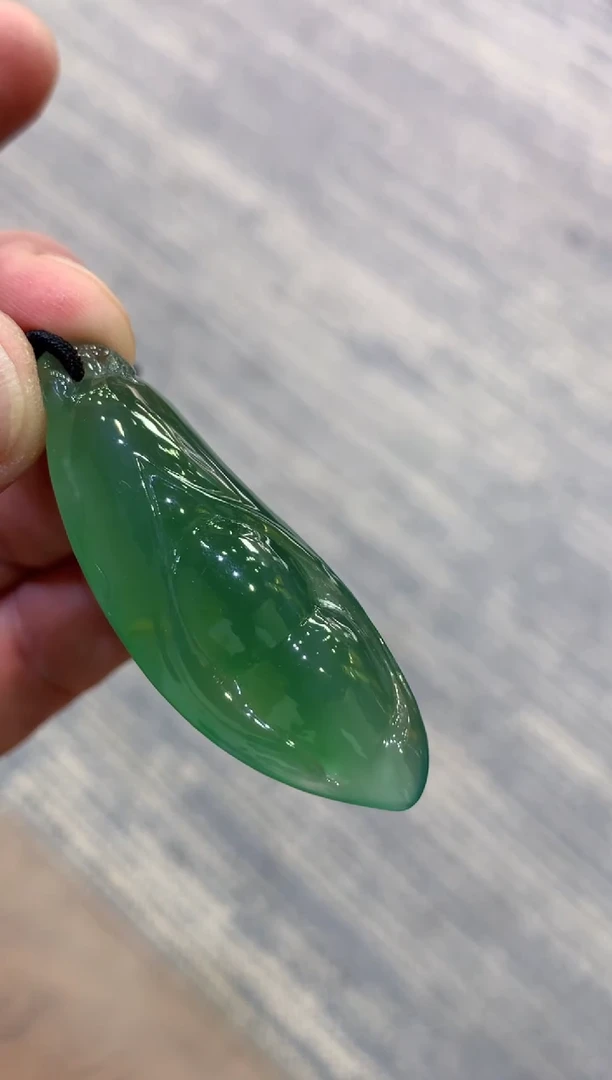 颈饰未镶嵌翡翠天然A货翡翠