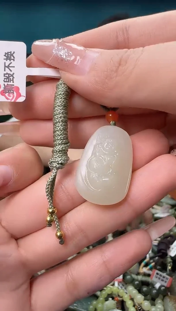 颈饰未镶嵌和田玉多样性发一