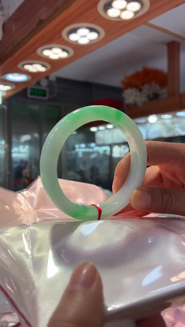 未镶嵌翡翠手镯定制翡翠意向金2w