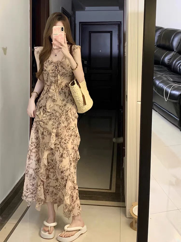 2025夏季法式茶歇无袖V领碎花御姐女神范吊带连衣裙2647