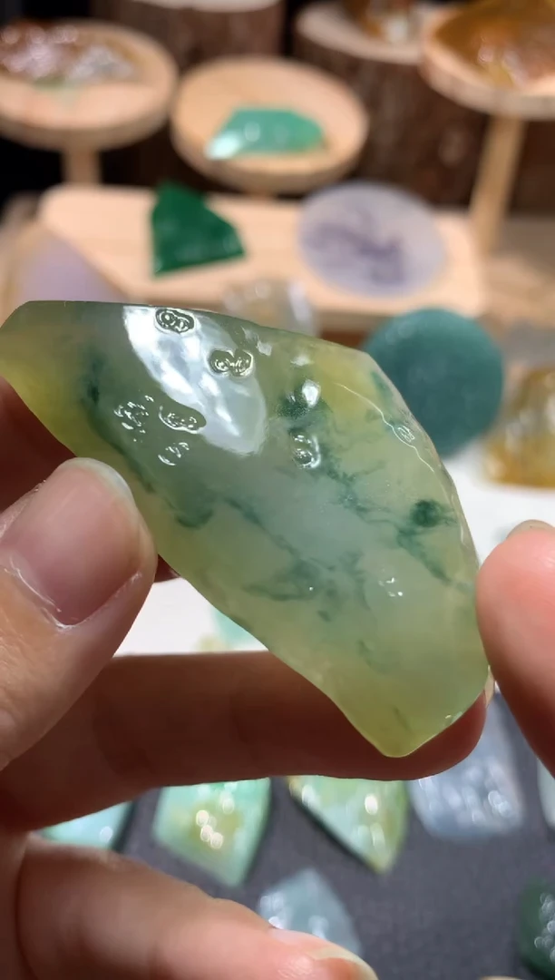 吊坠(不含链)未镶嵌翡翠吊坠