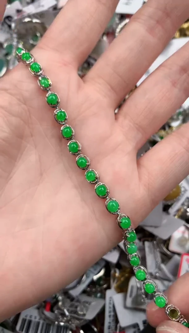 银S925镶嵌戒指翡翠777           1