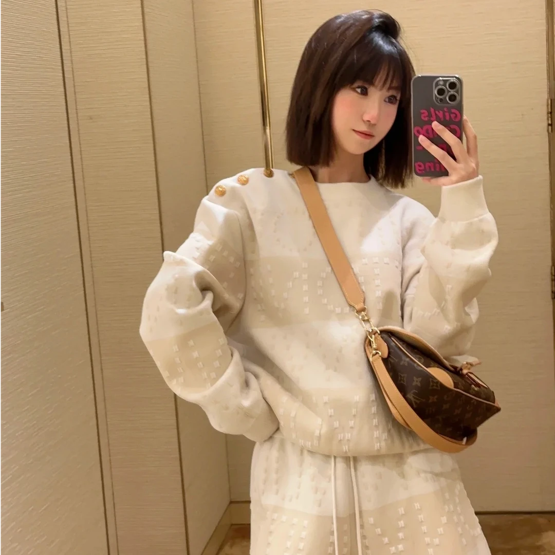 全新未使用 LouisVuitton/路易威登 女士字母嵌花毛衣 WKN20145