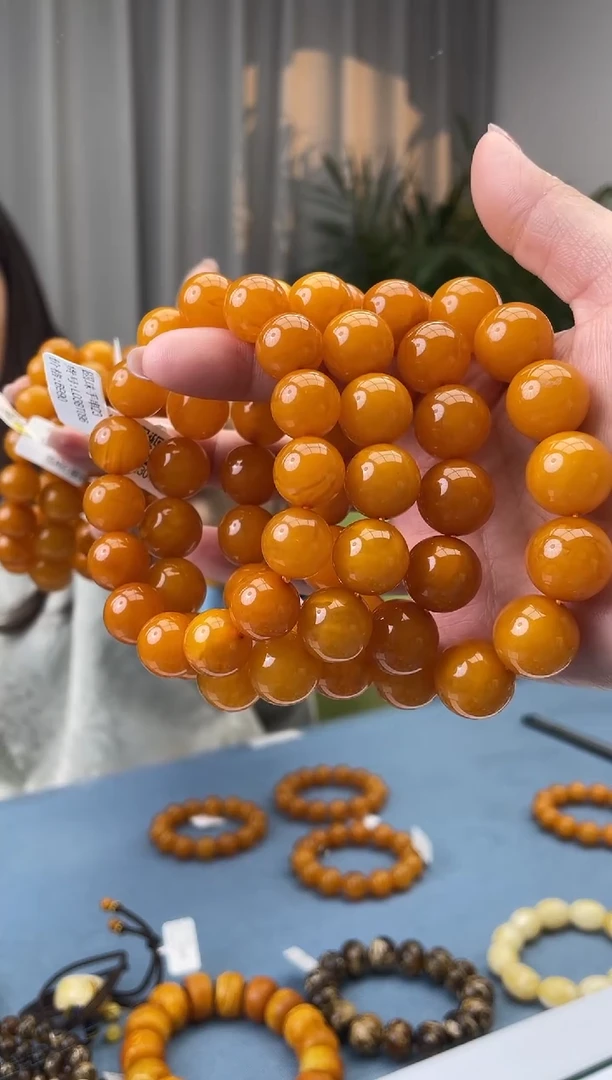 【闪购商品】蜜蜡珠宝奇石未镶嵌假一罚十，多样性发一件02935