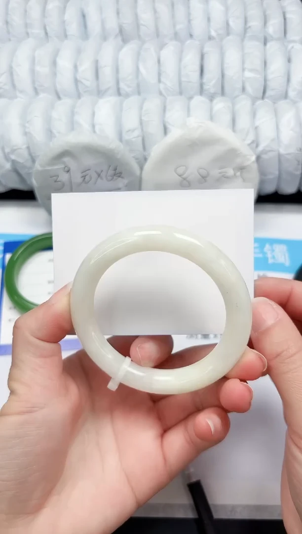 【闪购商品】和田玉手镯未镶嵌5-56.