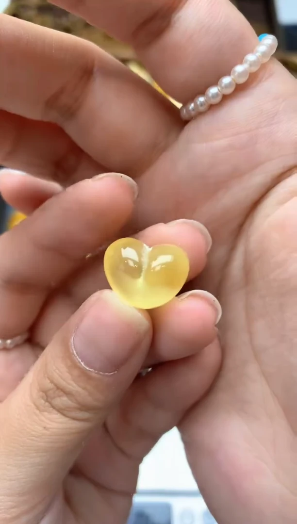 【闪购商品】琥珀珠宝奇石未镶嵌033琥珀蜜蜡花粉有纹小坑介意勿拍