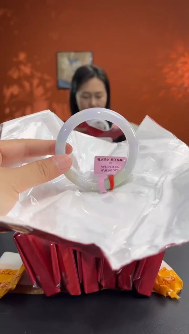 未镶嵌手镯翡翠7