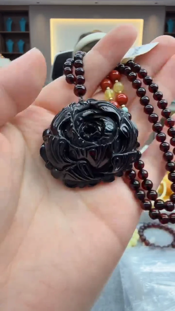 琥珀颈饰未镶嵌66秒拍号 假一罚三