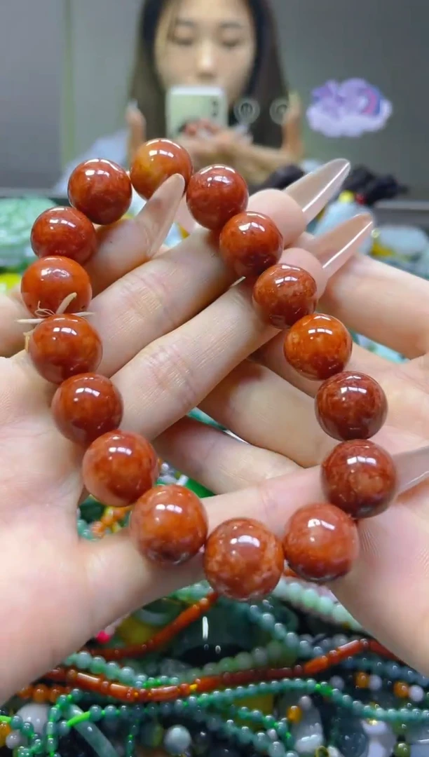 翡翠未镶嵌颈饰13MM/K/翡翠A货，一件也是批发价